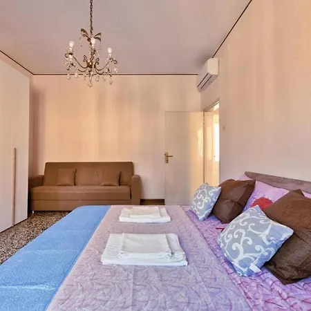 Venice Magic Night Summer Vibes Apartment
